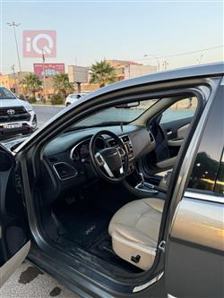 كرايسلر 200